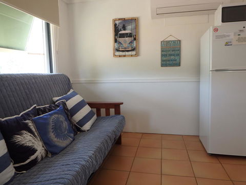 Lazy Lobster Holiday Units & Chalets - Maitland Accommodation 14