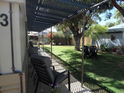 Lazy Lobster Holiday Units & Chalets - Maitland Accommodation 9