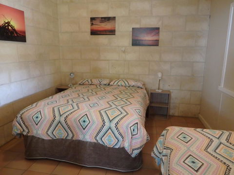 Lazy Lobster Holiday Units & Chalets - Maitland Accommodation 1