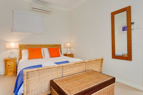 Cottesloe Beach House I - Maitland Accommodation 5