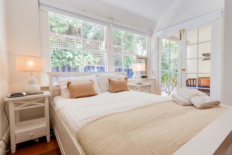 Cottesloe Beach House I - Maitland Accommodation 1