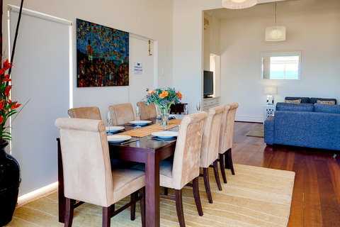 Cottesloe Beach House I - Maitland Accommodation 7