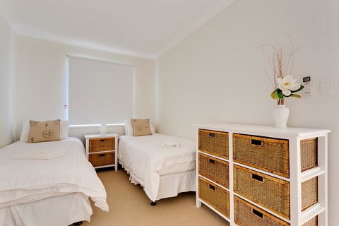 Cottesloe Beach House I - Maitland Accommodation 9