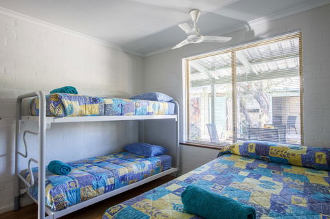 Shark Bay Seafront Apartments - Maitland Accommodation 28