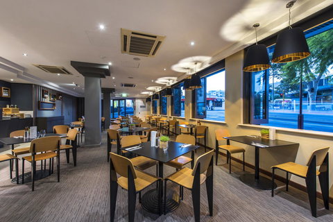 Mantra On Hay Perth - Maitland Accommodation 6