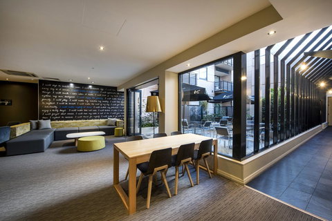 Mantra On Hay Perth - Maitland Accommodation 9