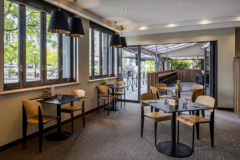 Mantra On Hay Perth - Maitland Accommodation 11