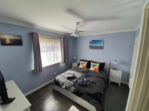 Ocean Beach Chalet 18 - Maitland Accommodation 13