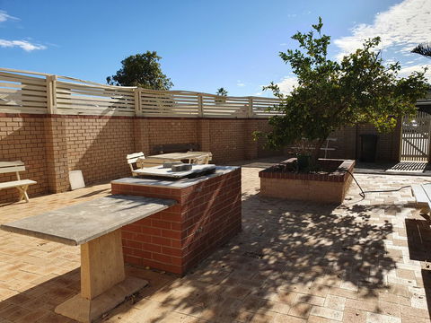 Ocean Beach Chalet 18 - Maitland Accommodation 12