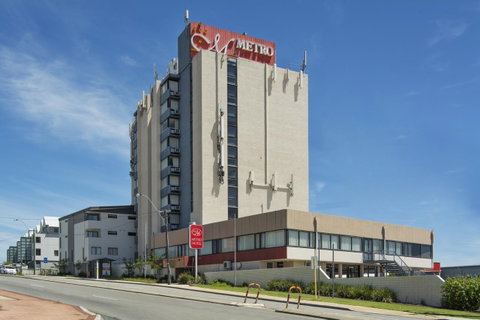 Metro Hotel Perth - Maitland Accommodation 5