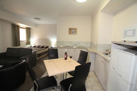 Comfort Inn & Suites Goodearth Perth - Maitland Accommodation 24