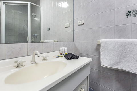 Comfort Inn & Suites Goodearth Perth - Maitland Accommodation 5