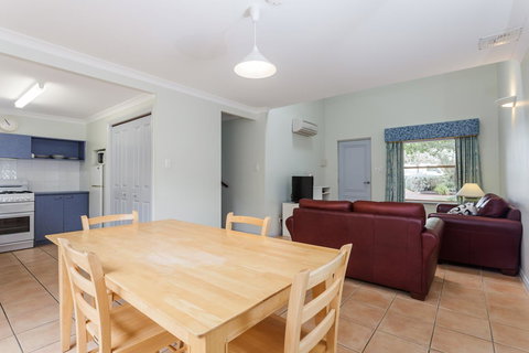 Middleton Beach By The BnB Collection - Maitland Accommodation 3