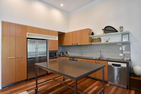 East On Byron - Maitland Accommodation 12
