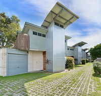 Sun Worship Eco Villas - Maitland Accommodation