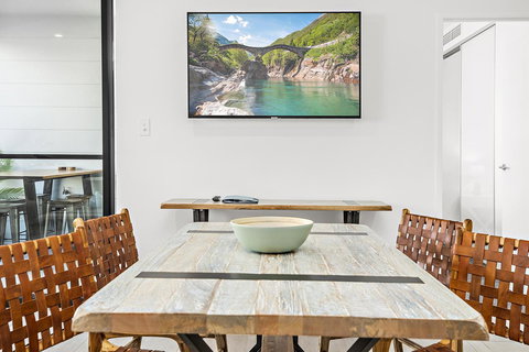 Rockpool 2 Sawtell Beach - Just Steps To Restaurants And 2 Min Stroll To Beach! - Maitland Accommodation 4