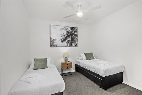 Rockpool 2 Sawtell Beach - Just Steps To Restaurants And 2 Min Stroll To Beach! - Maitland Accommodation 9