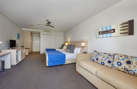 Waves Byron Bay - Maitland Accommodation 24
