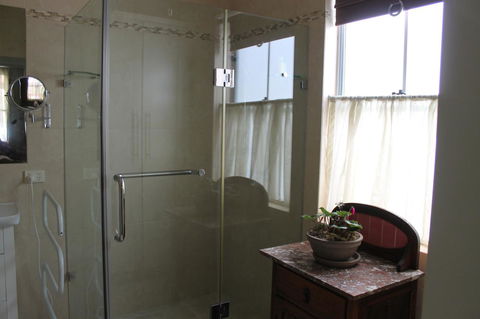 Boot Makers Cottage - Maitland Accommodation 16