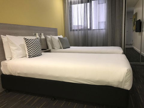 Value Suites Green Square - Maitland Accommodation 33