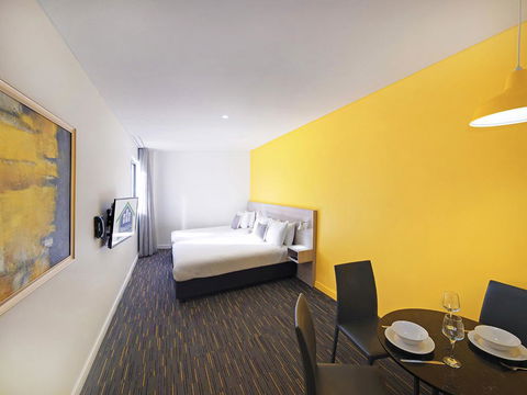 Value Suites Green Square - Maitland Accommodation 9