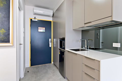 Value Suites Green Square - Maitland Accommodation 23