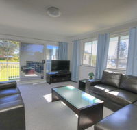 45 Wharf Street - Whole House - Maitland Accommodation