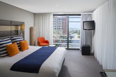 Novotel Newcastle Beach - Maitland Accommodation 13