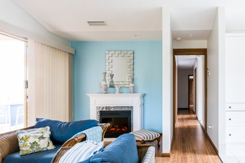 Ambience - Maitland Accommodation 7