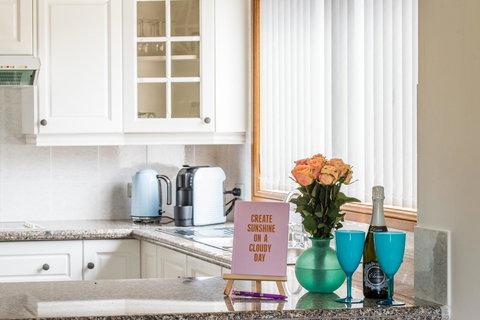 Ambience - Maitland Accommodation 4