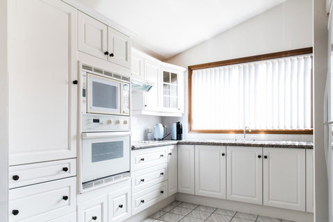 Ambience - Maitland Accommodation 3