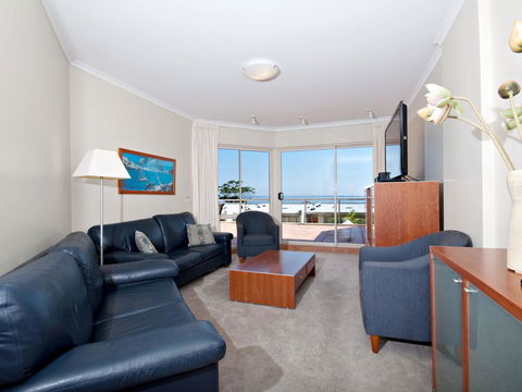 Messines Street, Breakwater Apartment, 104 - Maitland Accommodation 1