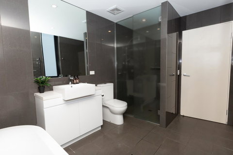 Brand New Executive Apartment - Maitland Accommodation 11