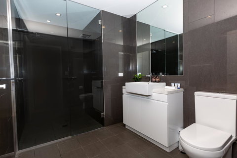 Brand New Executive Apartment - Maitland Accommodation 16