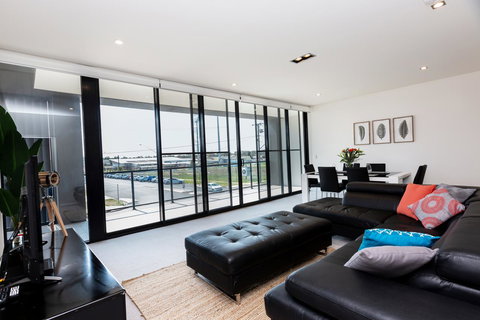 Brand New Executive Apartment - Maitland Accommodation 21