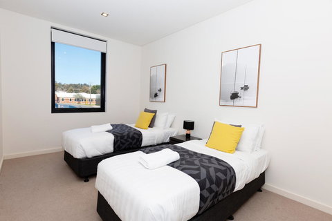Brand New Executive Apartment - Maitland Accommodation 14