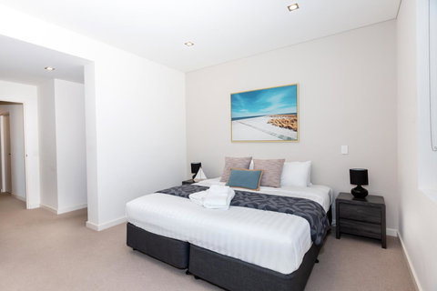 Brand New Executive Apartment - Maitland Accommodation 9