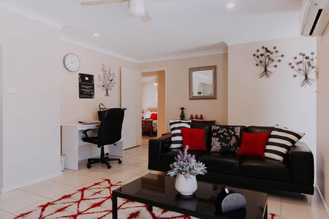 Central Wagga Self Catering Apartment - Maitland Accommodation 0