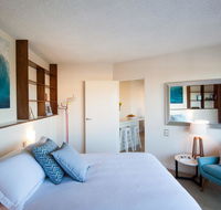 Waterview Beach Apartment - Maitland Accommodation