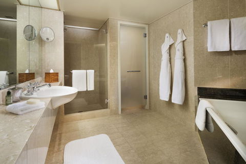 Four Seasons Hotel Sydney - Maitland Accommodation 42