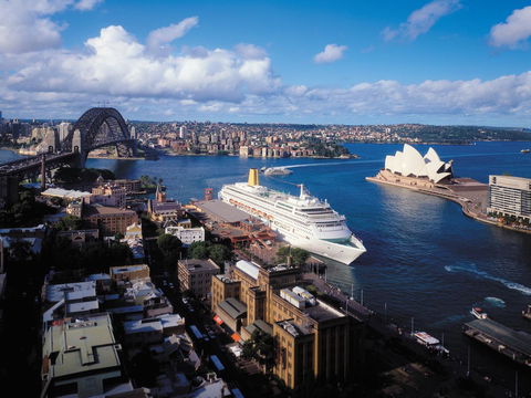 Four Seasons Hotel Sydney - Maitland Accommodation 37
