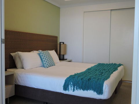BASE Holidays - Ettalong Beach Premium Apartments - Maitland Accommodation 15