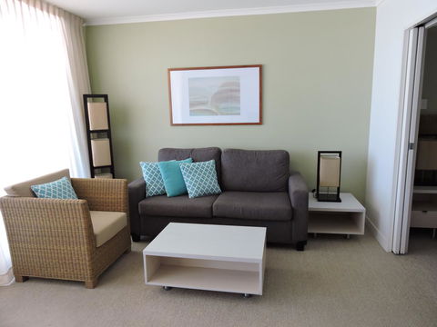 BASE Holidays - Ettalong Beach Premium Apartments - Maitland Accommodation 17