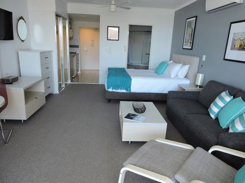 BASE Holidays - Ettalong Beach Premium Apartments - Maitland Accommodation 18