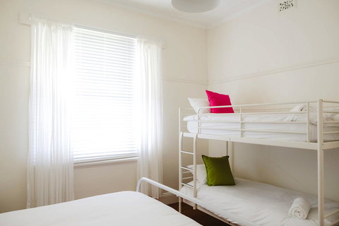 Morpeth Cottage - Maitland Accommodation 13