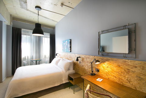 The Urban Newtown - Maitland Accommodation 24