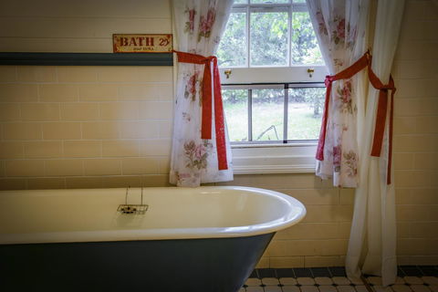 Arcadia - The Barn Cottage & Rosehill Cottage - Maitland Accommodation 18