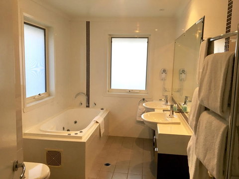 Encore Apartments - Maitland Accommodation 3