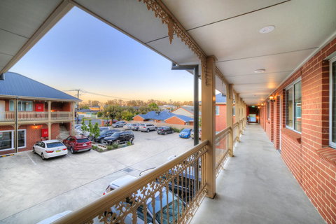 Best Western Plus Bolton On The Park - Maitland Accommodation 23