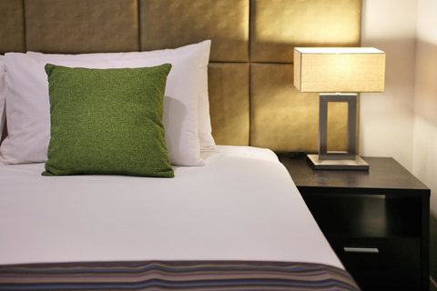 Best Western Plus Bolton On The Park - Maitland Accommodation 24